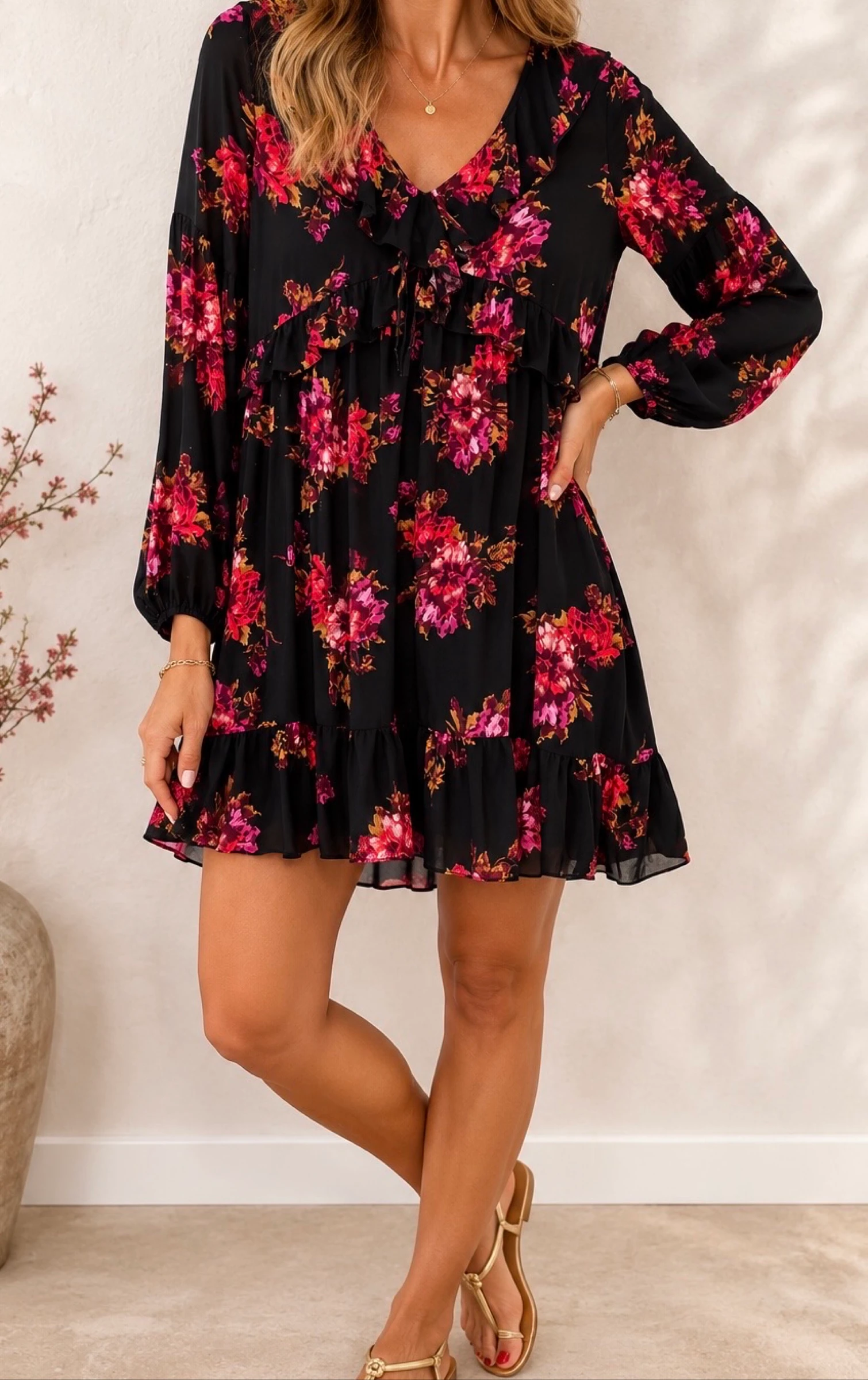 LIU JO Milano bloemenjurk zwart met roze bloemenprint